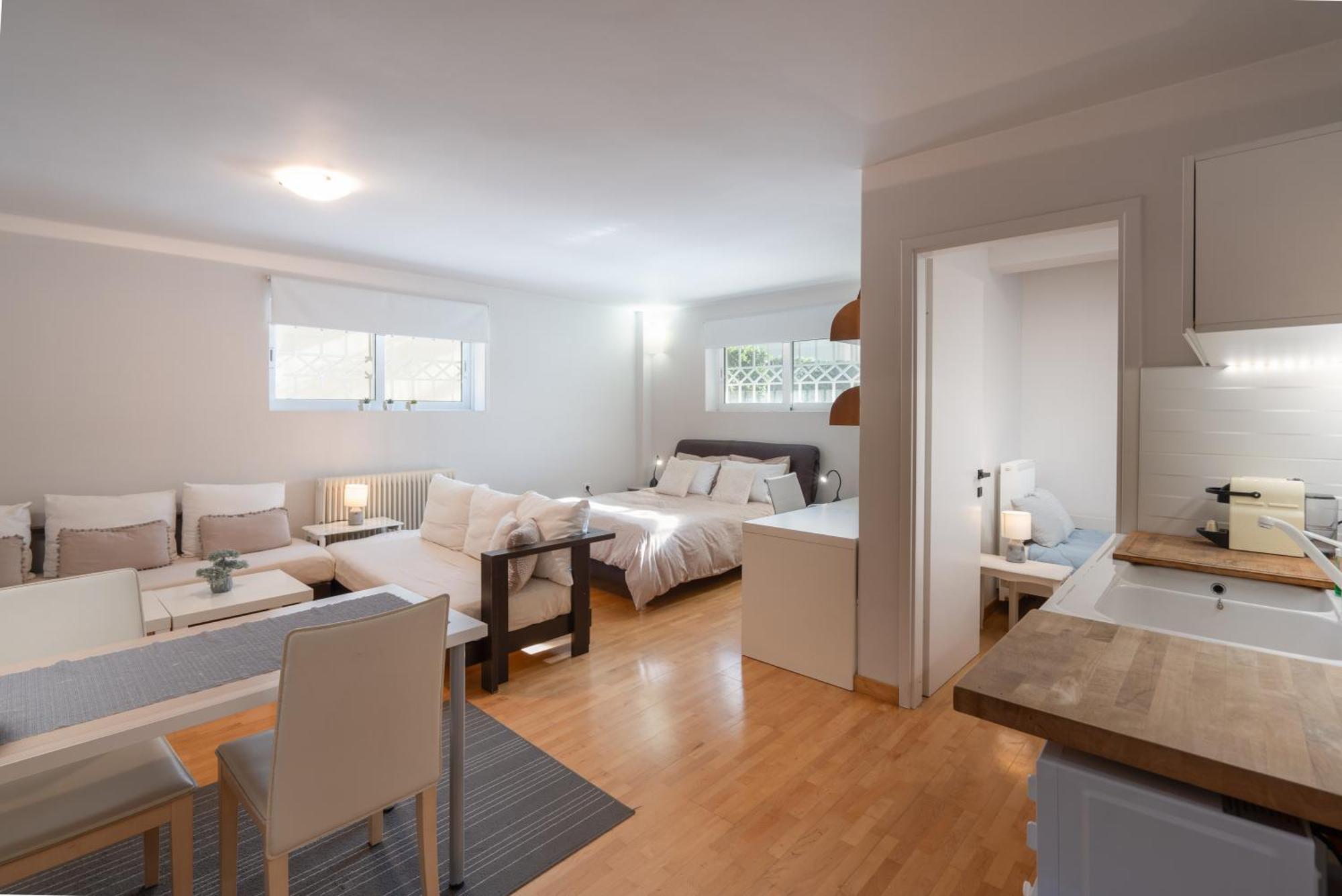 Bright, Cosy Studio Close To Glyfada Beach & Center Athens Luaran gambar